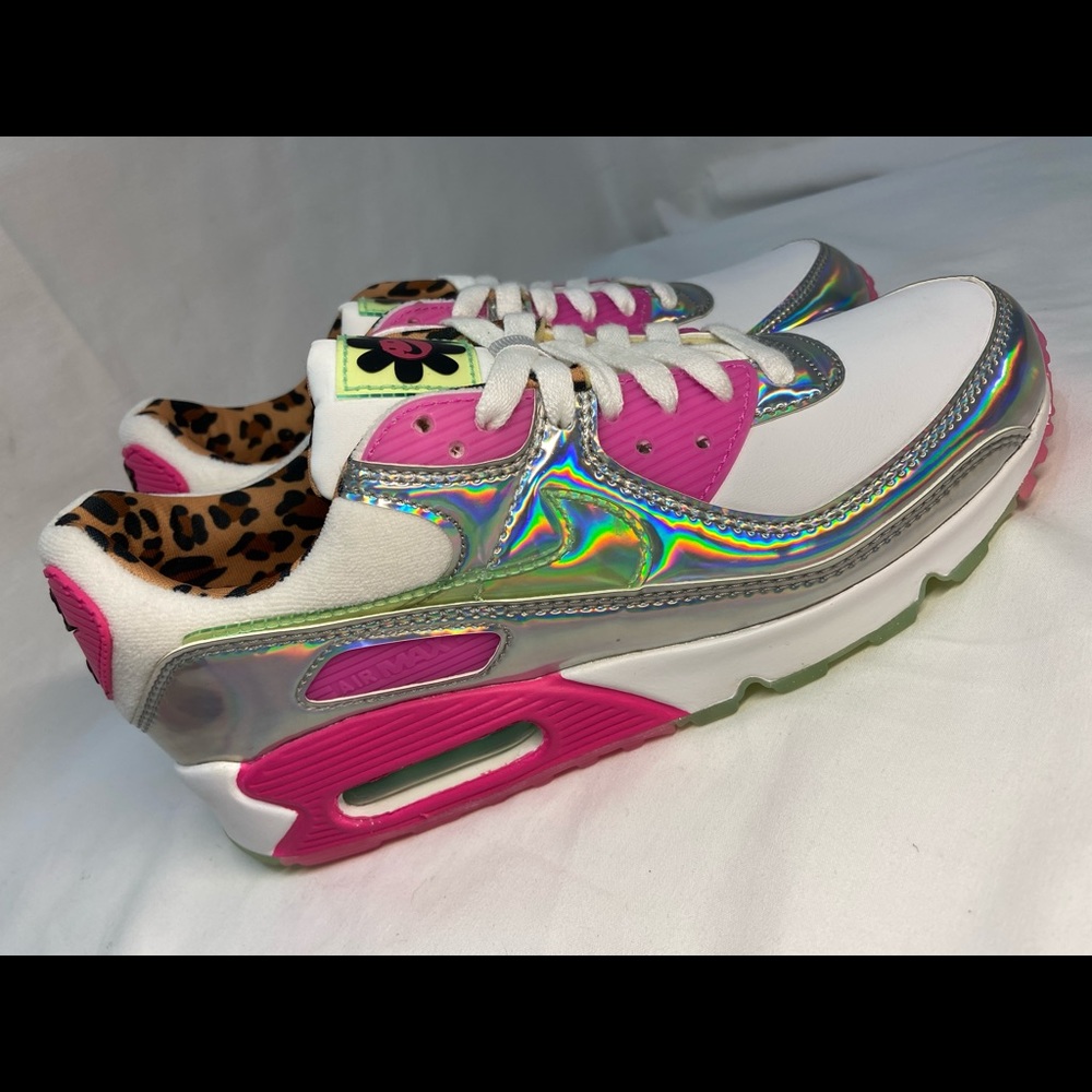 NIKE Air Max 90 LX Laser Fushia CQ2559-100 NEW